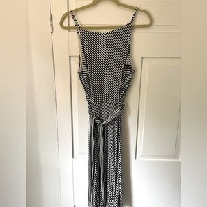 Ann Taylor classic black and white dress. Size medium